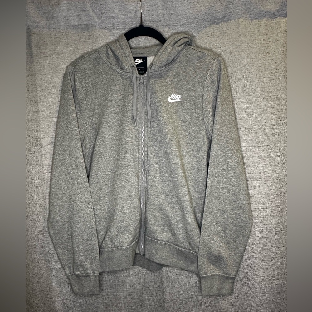 Women’s medium zip up hoodie. Size medium.